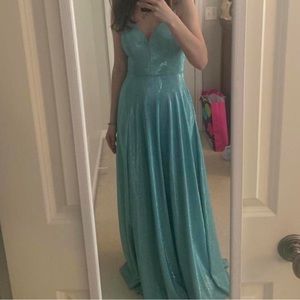 glittery blue prom dress ✨